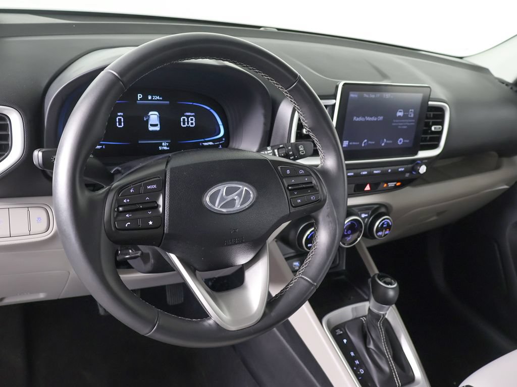Certified 2026 Hyundai Venue SEL FWD image 23