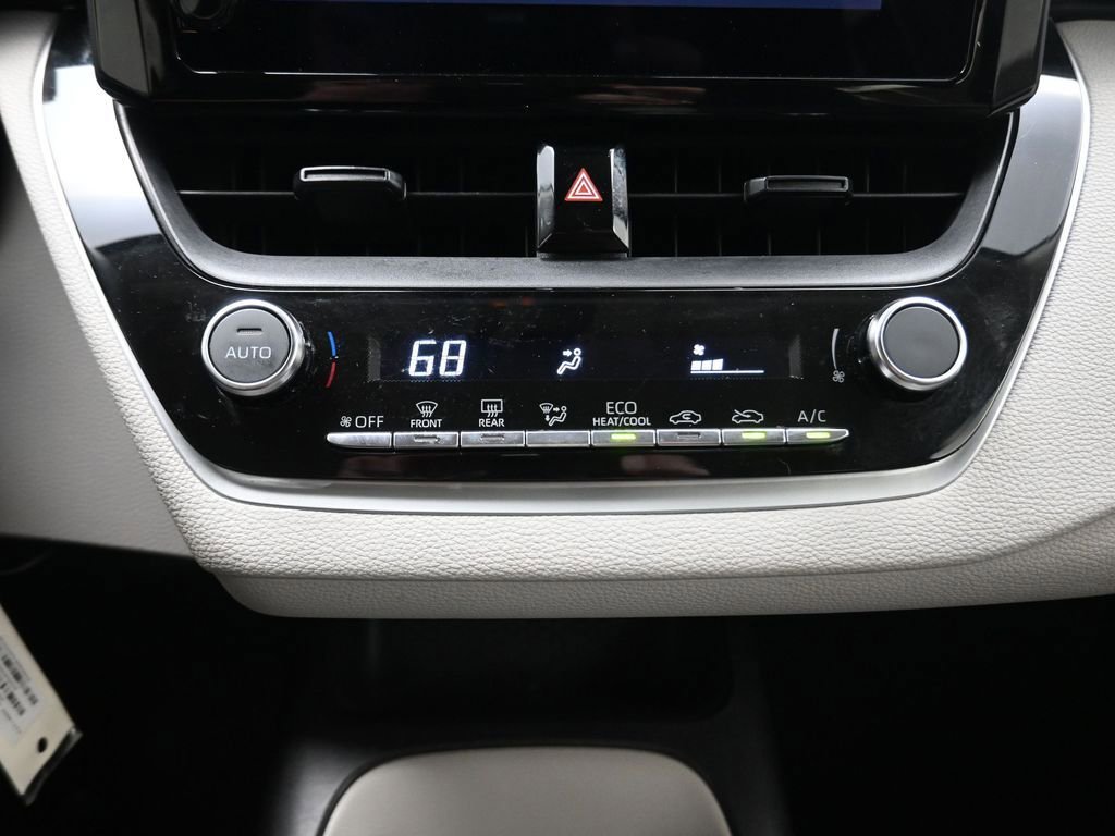 Used 2023 Toyota Corolla LE image 8