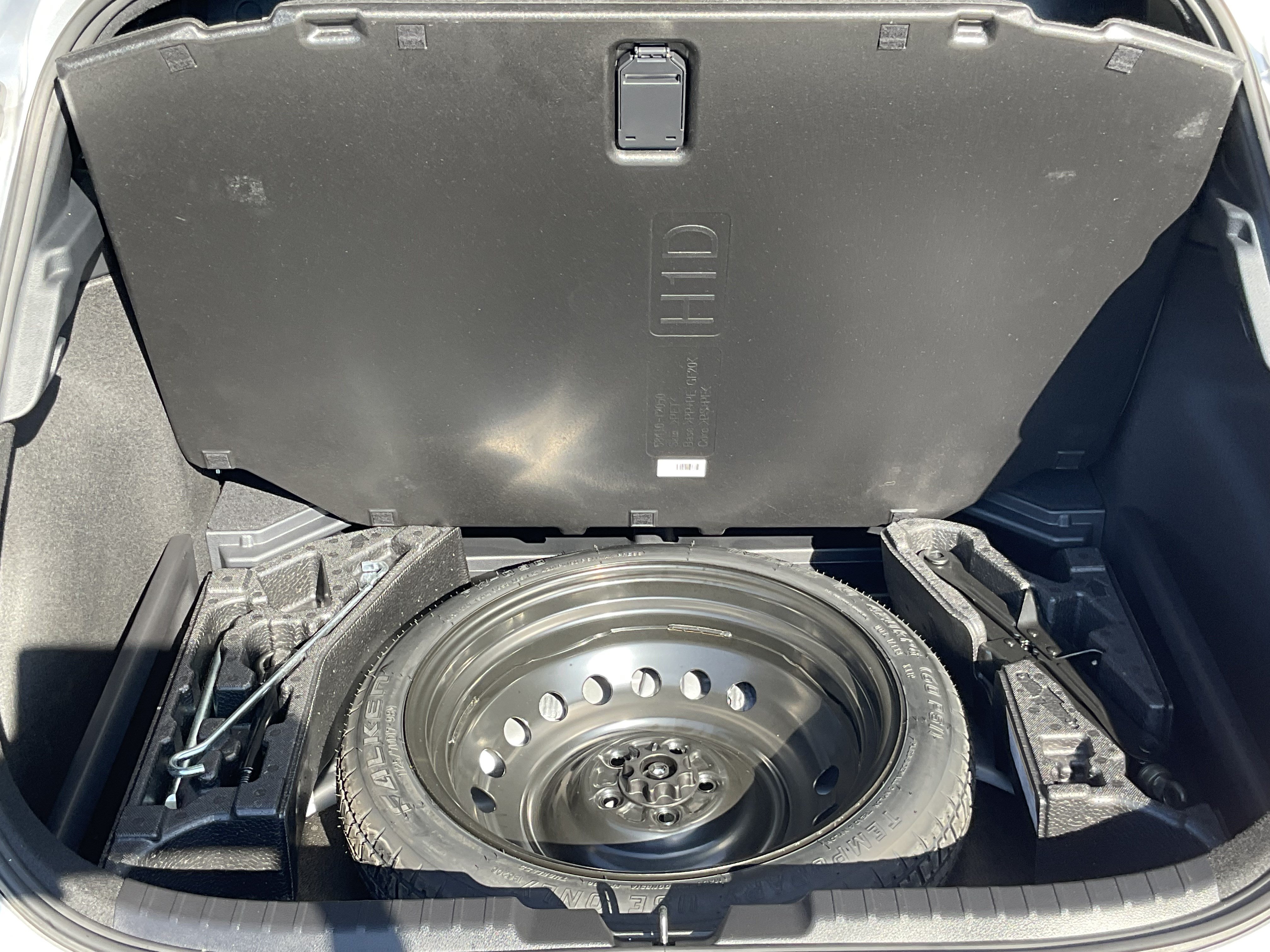 Used 2025 Toyota Corolla XSE FWD image 41