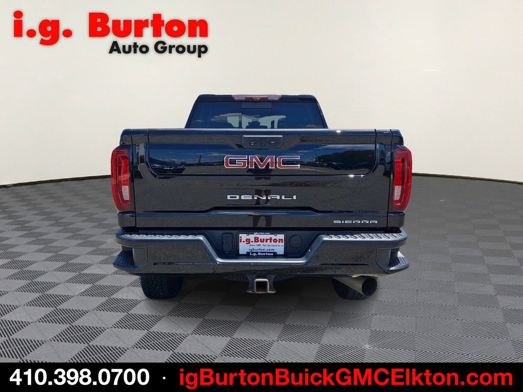 Certified 2021 GMC Sierra 2500 Denali w/ Denali Black Diamond Edition AWD/4WD image 5