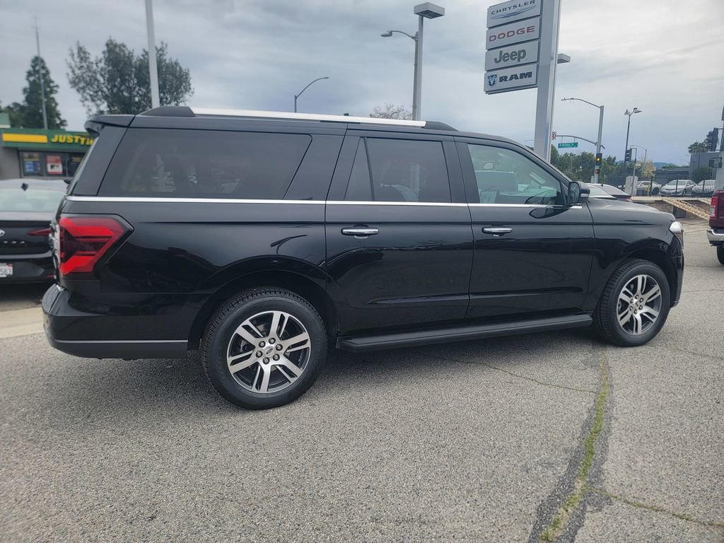 Used 2024 Ford Expedition Max Limited image 4