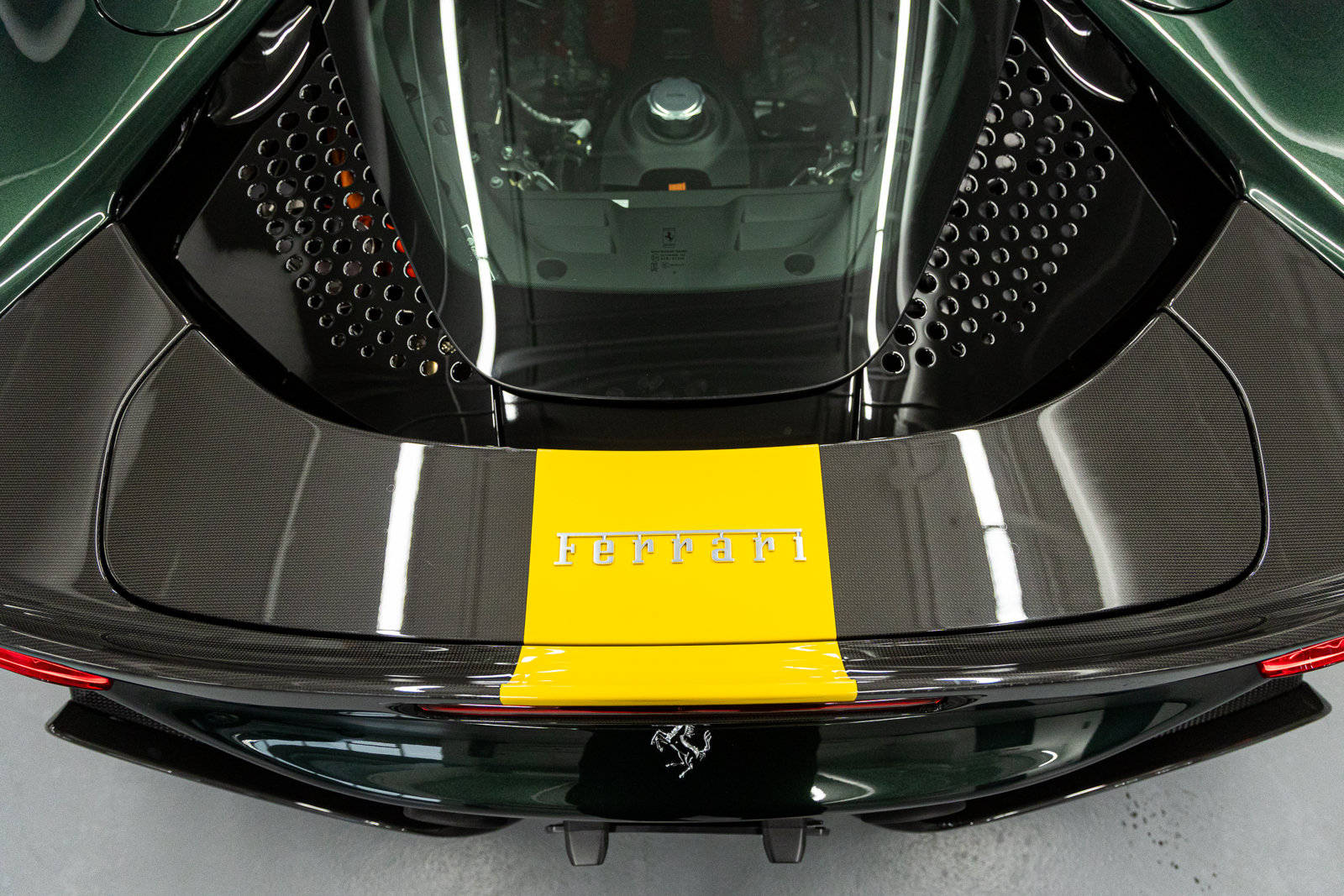 Used 2025 Ferrari SF90 Spider AWD/4WD image 57
