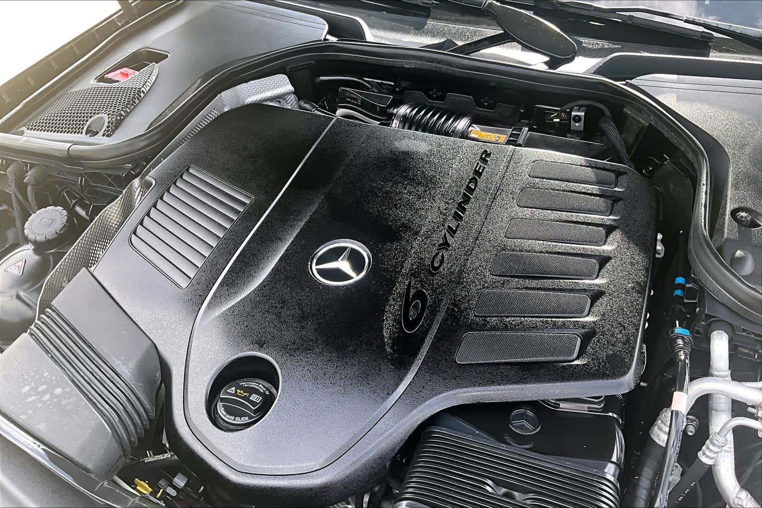 Used 2023 Mercedes-Benz E 450 Cabriolet image 30