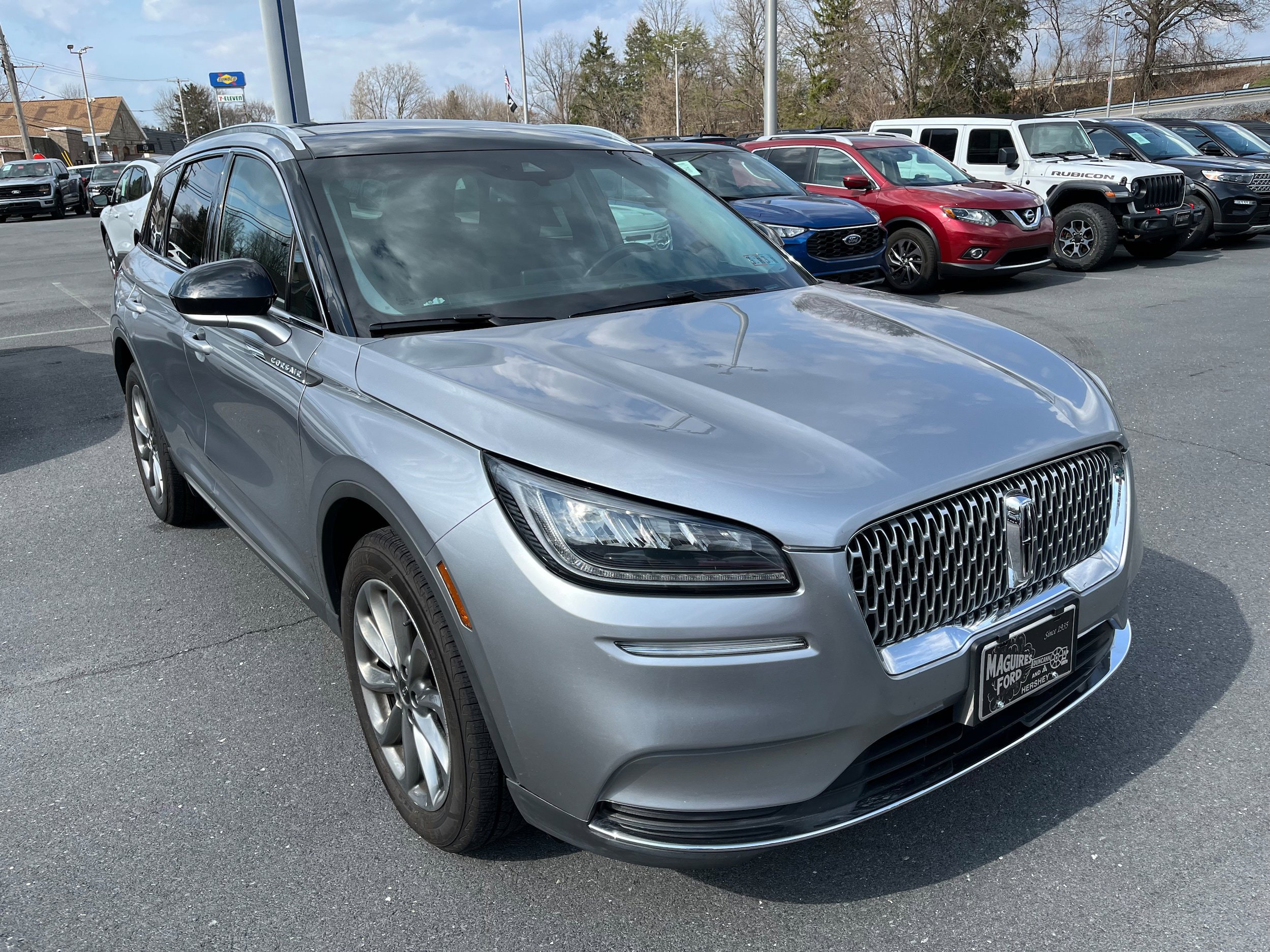 Used 2020 Lincoln Corsair Reserve w/ Equipment Group 202A AWD/4WD image 3