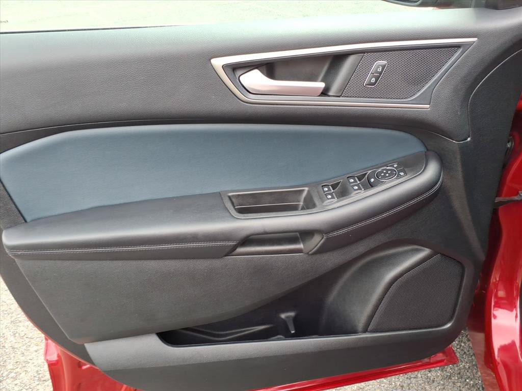 Used 2022 Ford Edge SEL w/ Sport Appearance Package AWD/4WD image 24