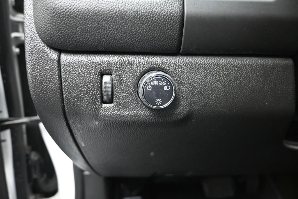 Used 2018 Chevrolet Colorado LT RWD image 12
