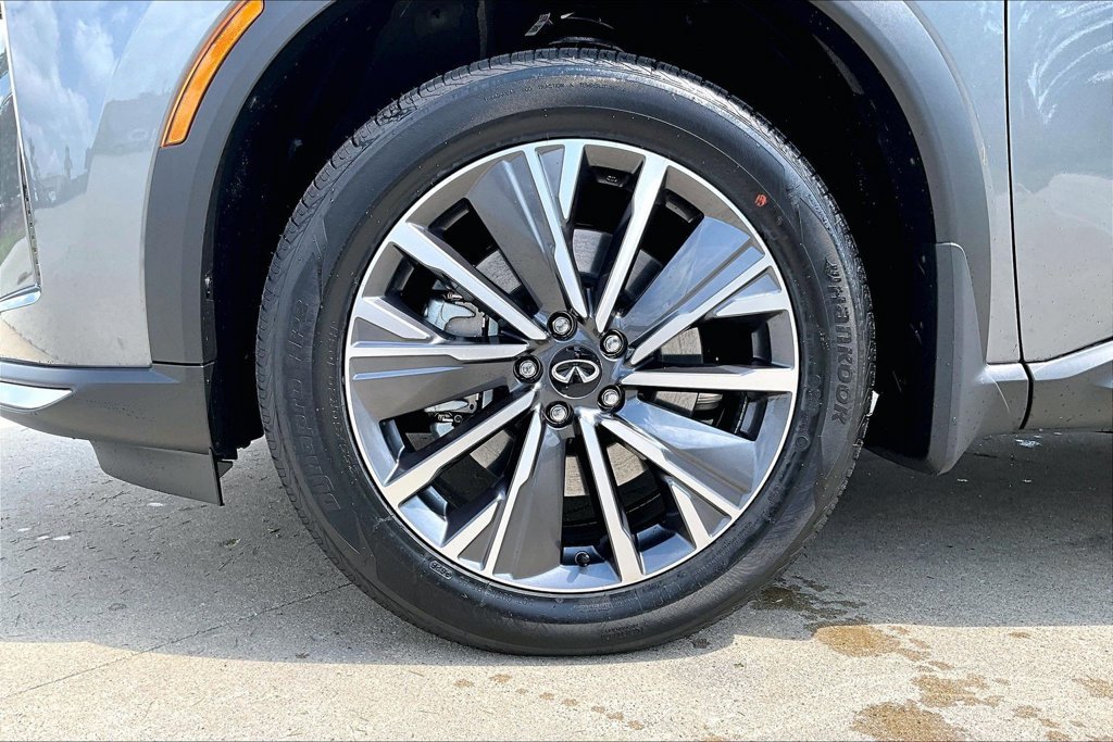 New 2027 INFINITI QX60 Luxe w/ Cargo Package AWD/4WD image 12