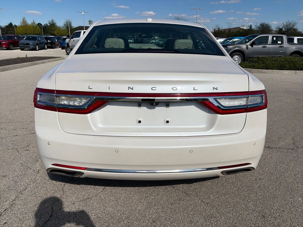 Used 2017 Lincoln Continental Premiere FWD image 6