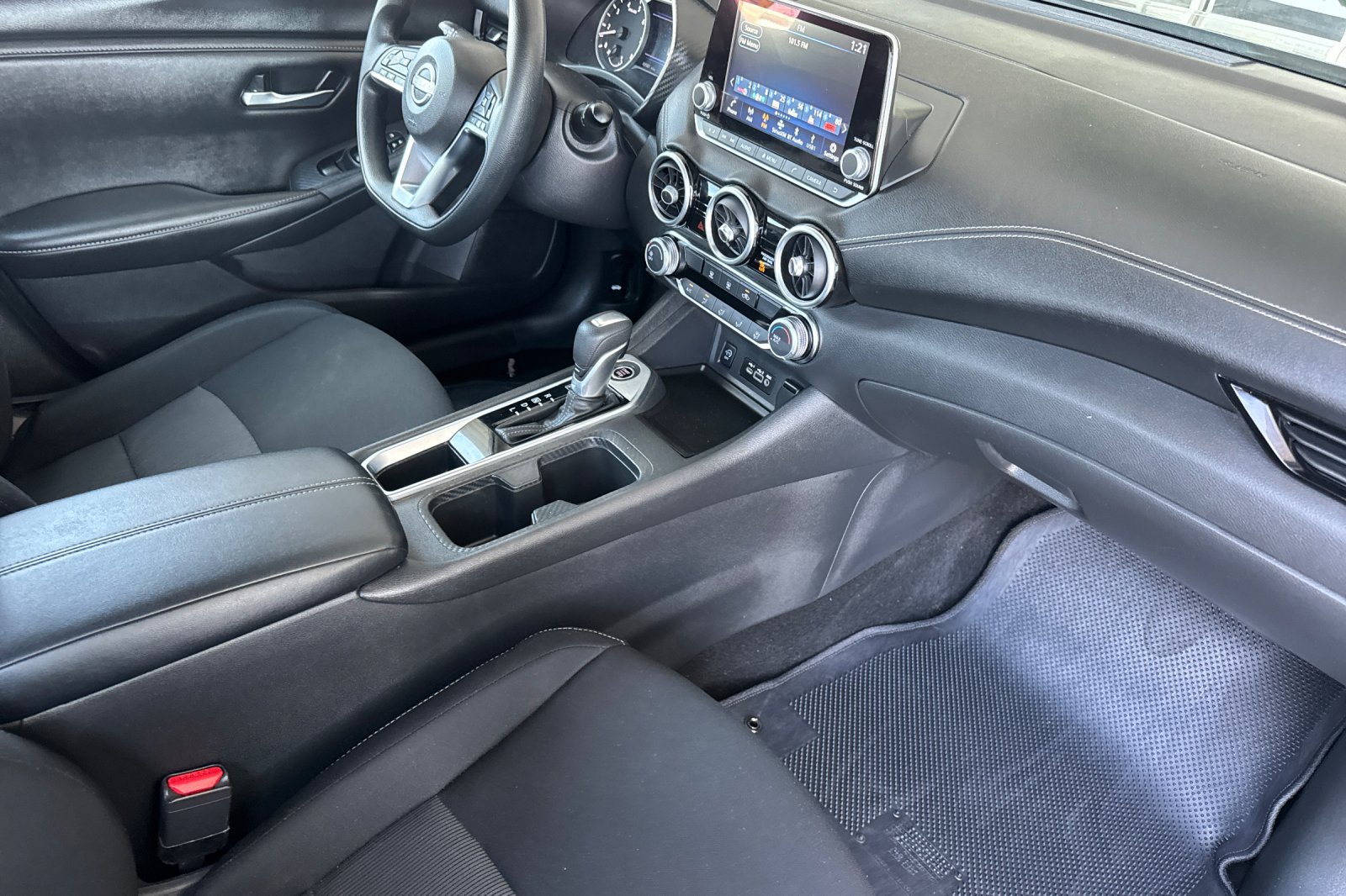 Certified 2024 Nissan Sentra SV FWD image 19