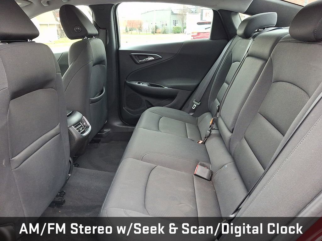 Used 2016 Chevrolet Malibu LT image 10