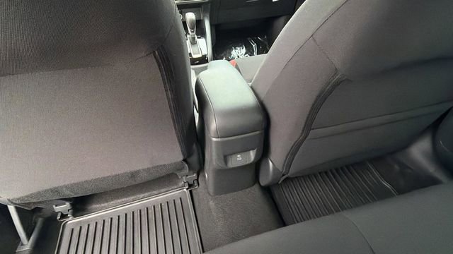 Used 2025 Nissan Versa SR w/ Trunk Package FWD image 20