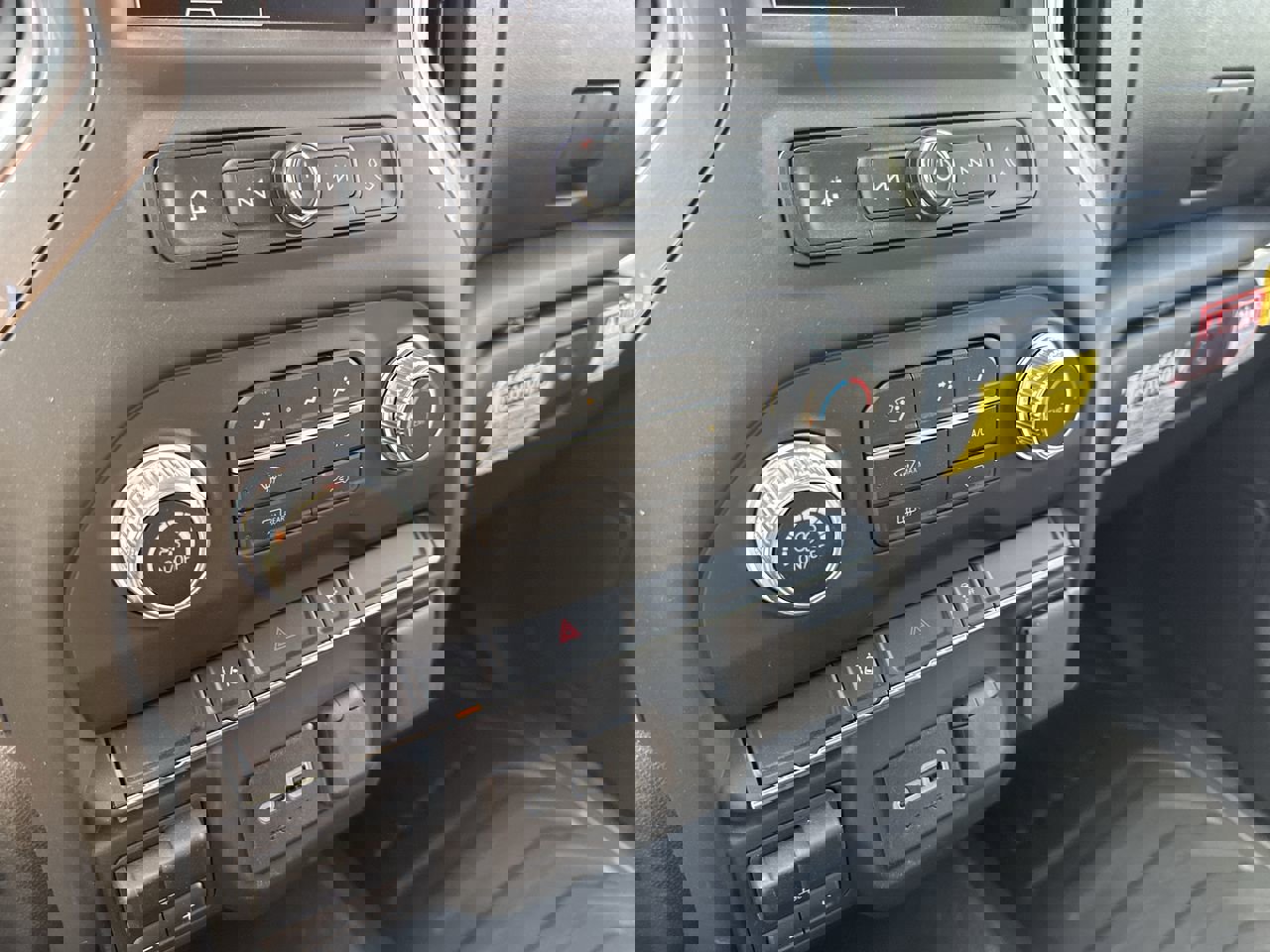 New 2025 GMC Sierra 3500 Pro w/ Convenience Package image 18