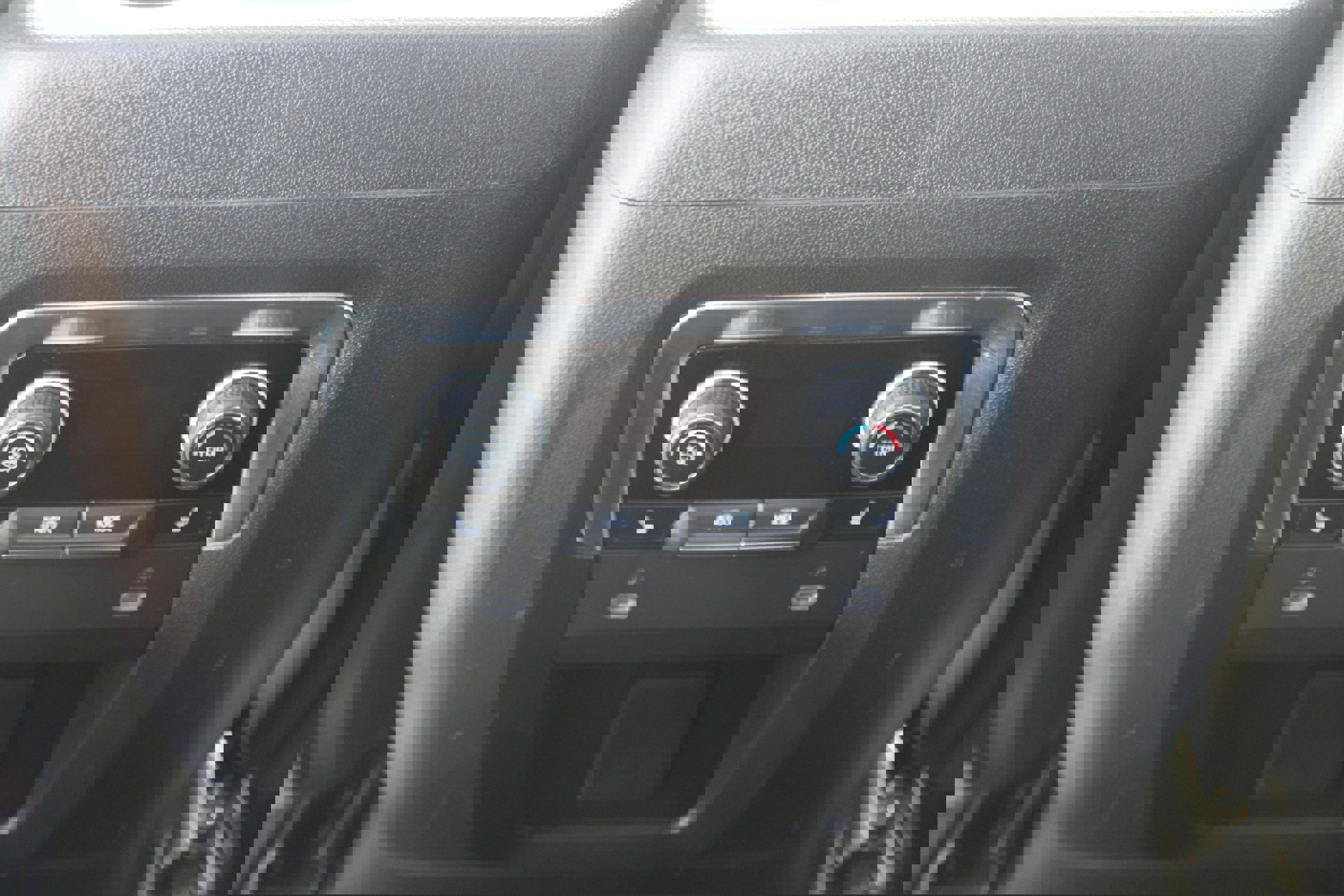 Used 2024 Chevrolet Tahoe High Country AWD/4WD image 18