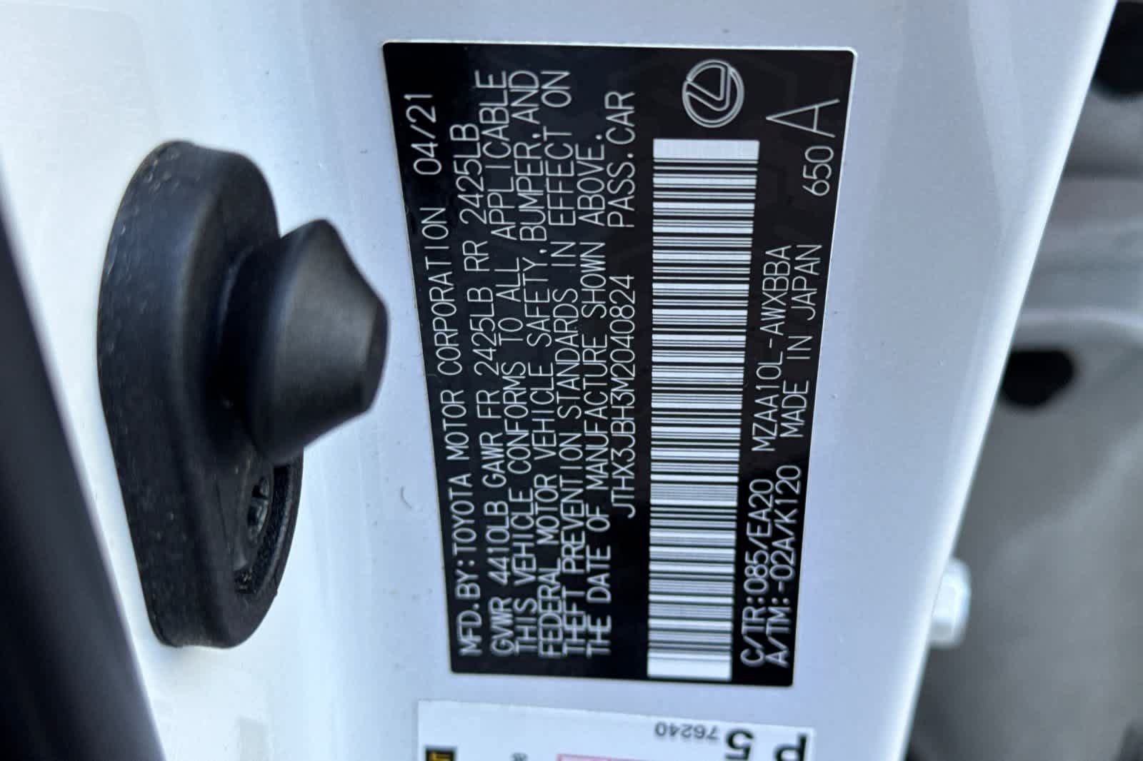 Used 2021 Lexus UX 200 w/ Accessory Package (Z1) FWD image 34
