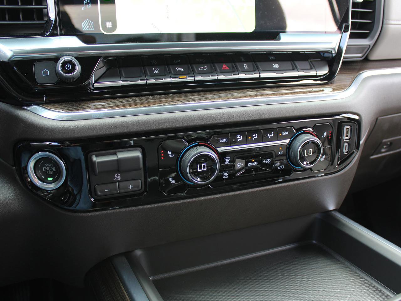 Used 2024 Chevrolet Silverado 2500 LT w/ Safety Package image 27