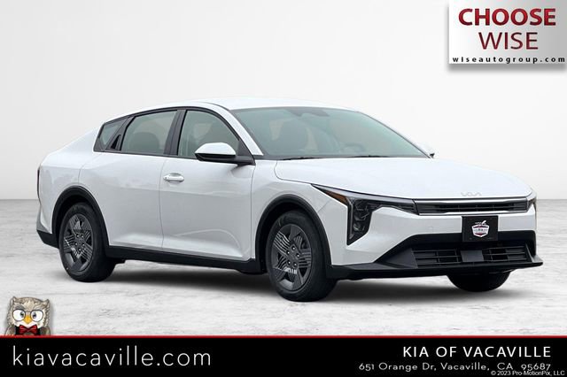 New 2025 Kia K4 LX image 1
