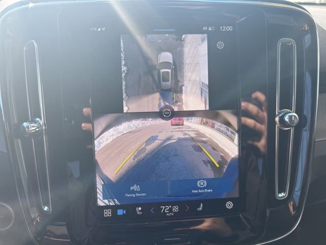 Certified 2025 Volvo XC40 B5 Plus image 22