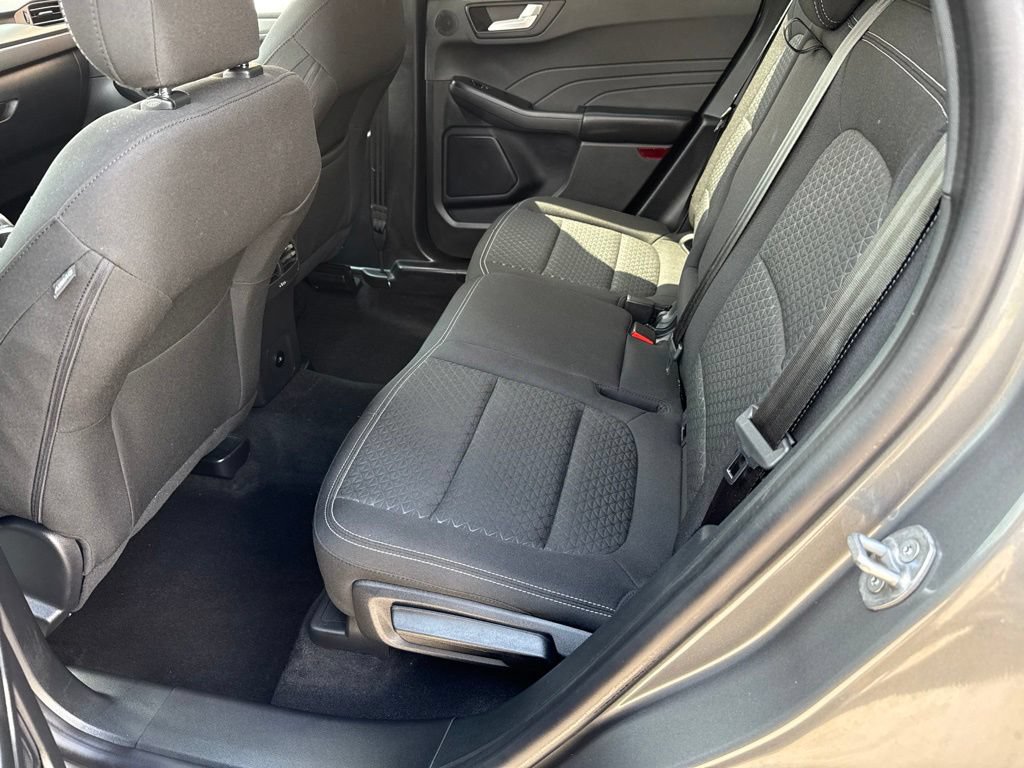 Used 2025 Ford Escape Active w/ Active Premium Tech Pack FWD image 18