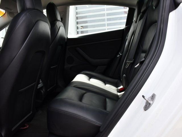Used 2022 Tesla Model 3 Performance AWD/4WD image 15