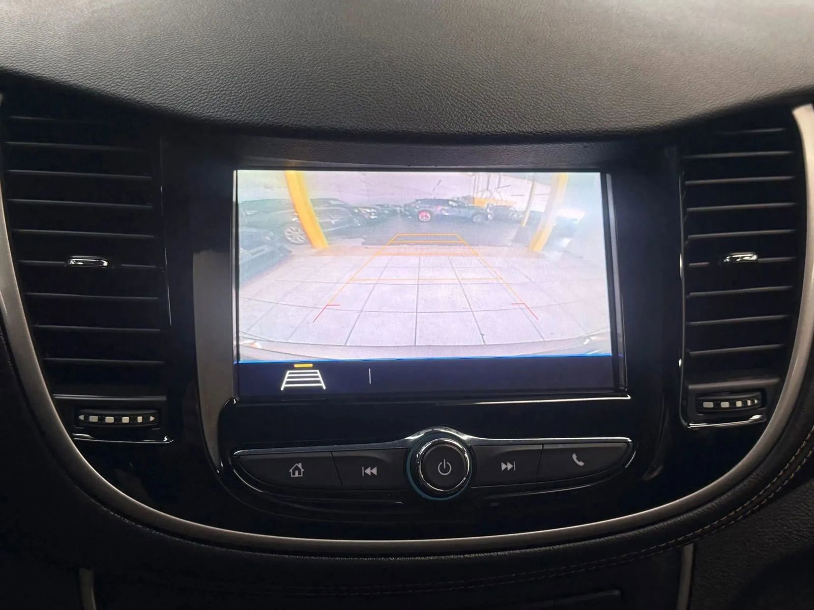 Used 2018 Chevrolet Trax LS image 31