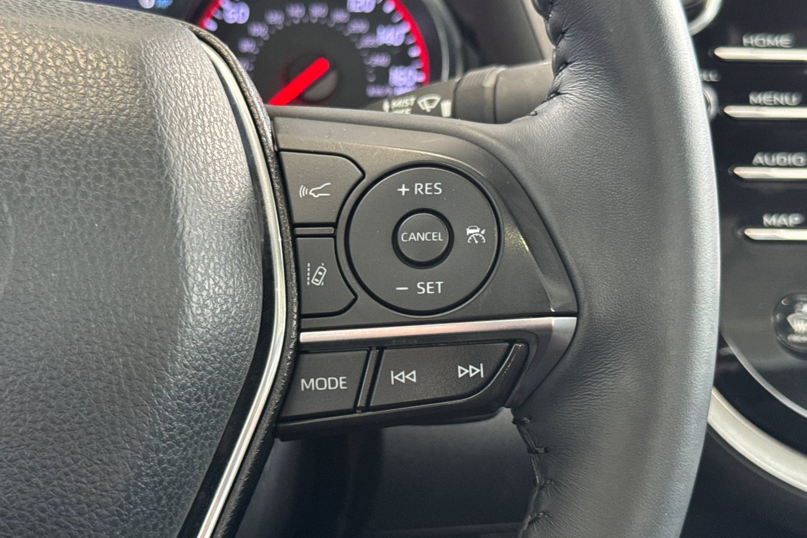 Used 2020 Toyota Camry XSE w/ Blackout Package FWD image 30