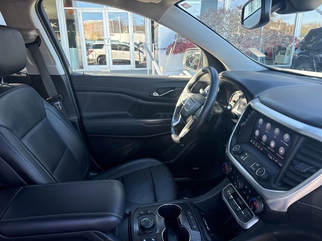 Used 2023 GMC Acadia SLT w/ Elevation Edition image 33