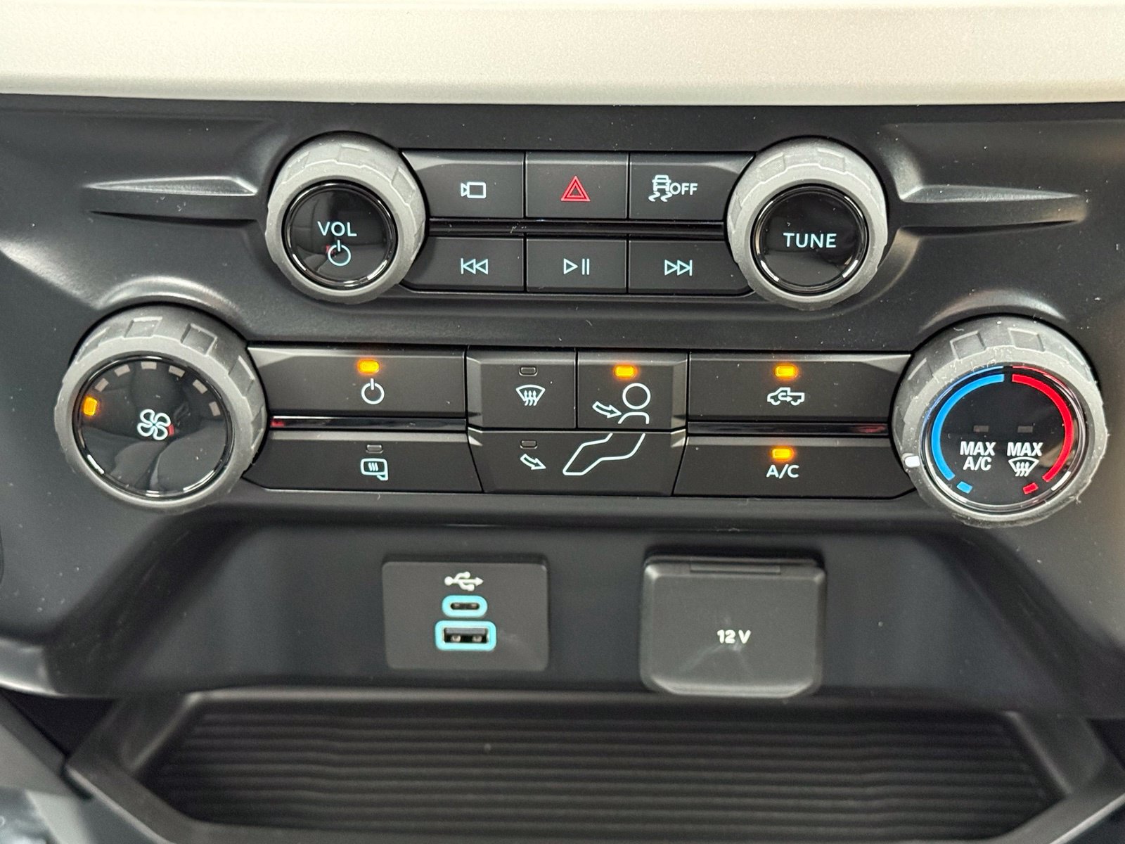 New 2027 Ford F350 XL w/ STX Appearance Package AWD/4WD image 23