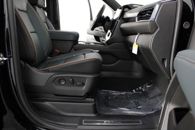 New 2026 GMC Yukon AT4 w/ AT4 Premium Plus Package AWD/4WD image 28