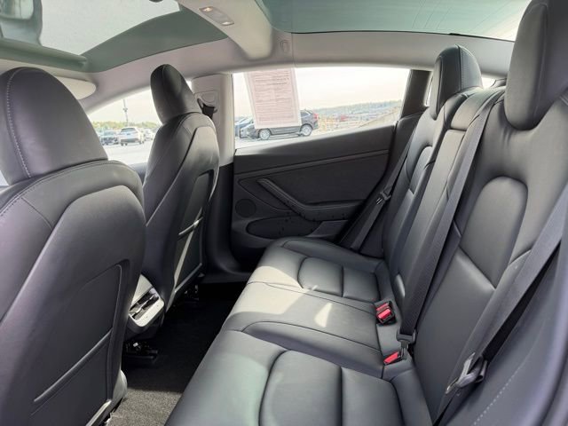 Used 2023 Tesla Model 3 Standard Range image 11