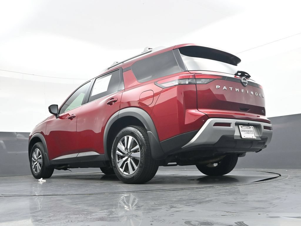 Used 2023 Nissan Pathfinder SL FWD image 36
