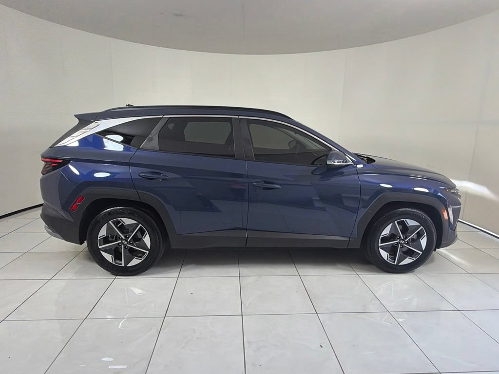 Used 2025 Hyundai Tucson SEL FWD image 4