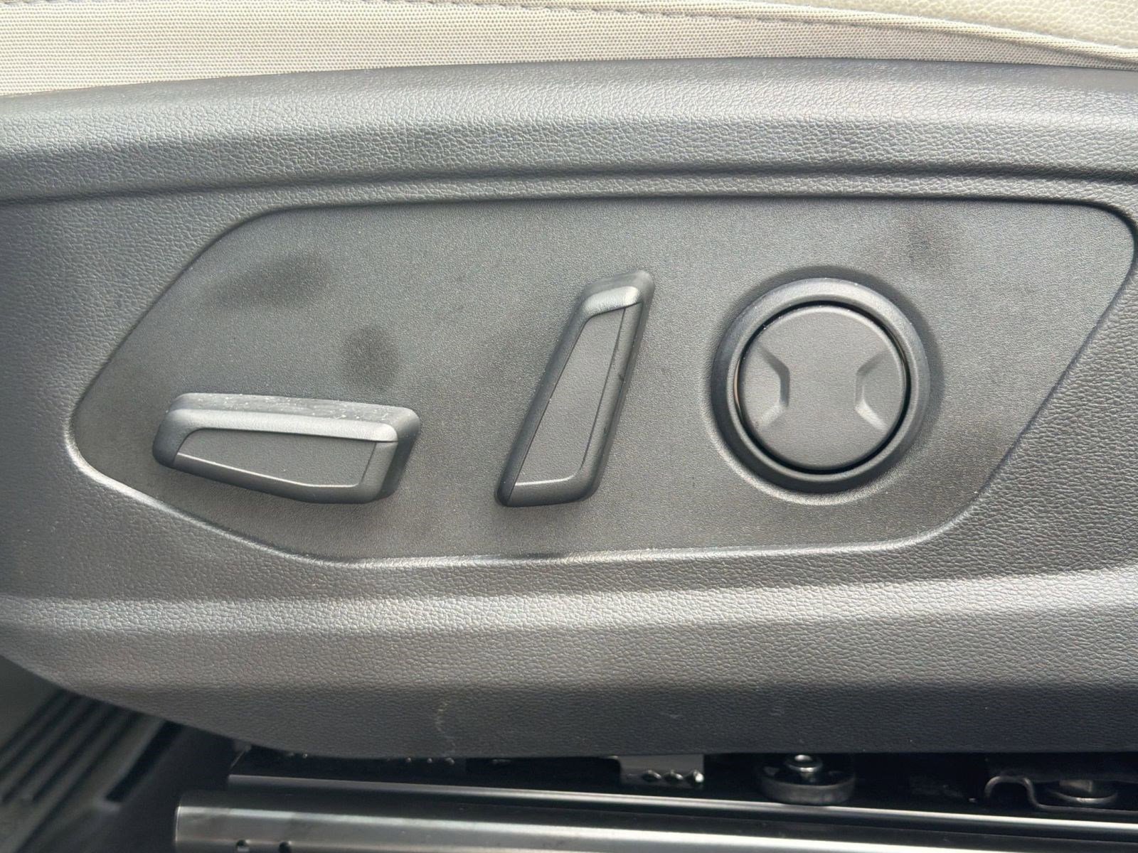 Certified 2025 Hyundai Tucson Limited AWD/4WD image 13