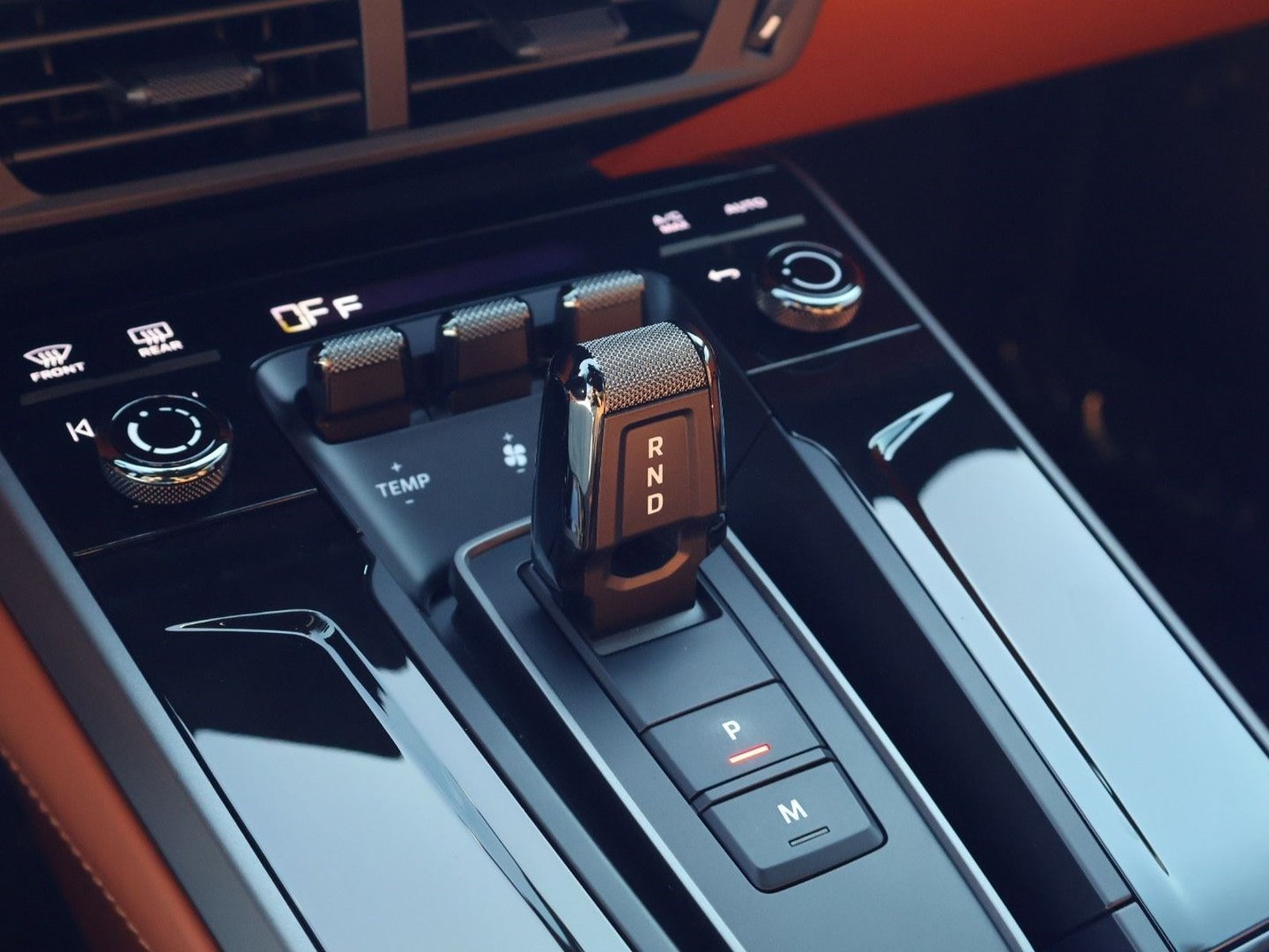 Certified 2025 Porsche 911 Carrera S RWD image 18