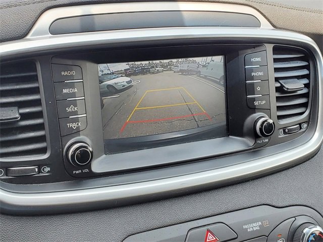 Used 2019 Kia Sorento LX image 18