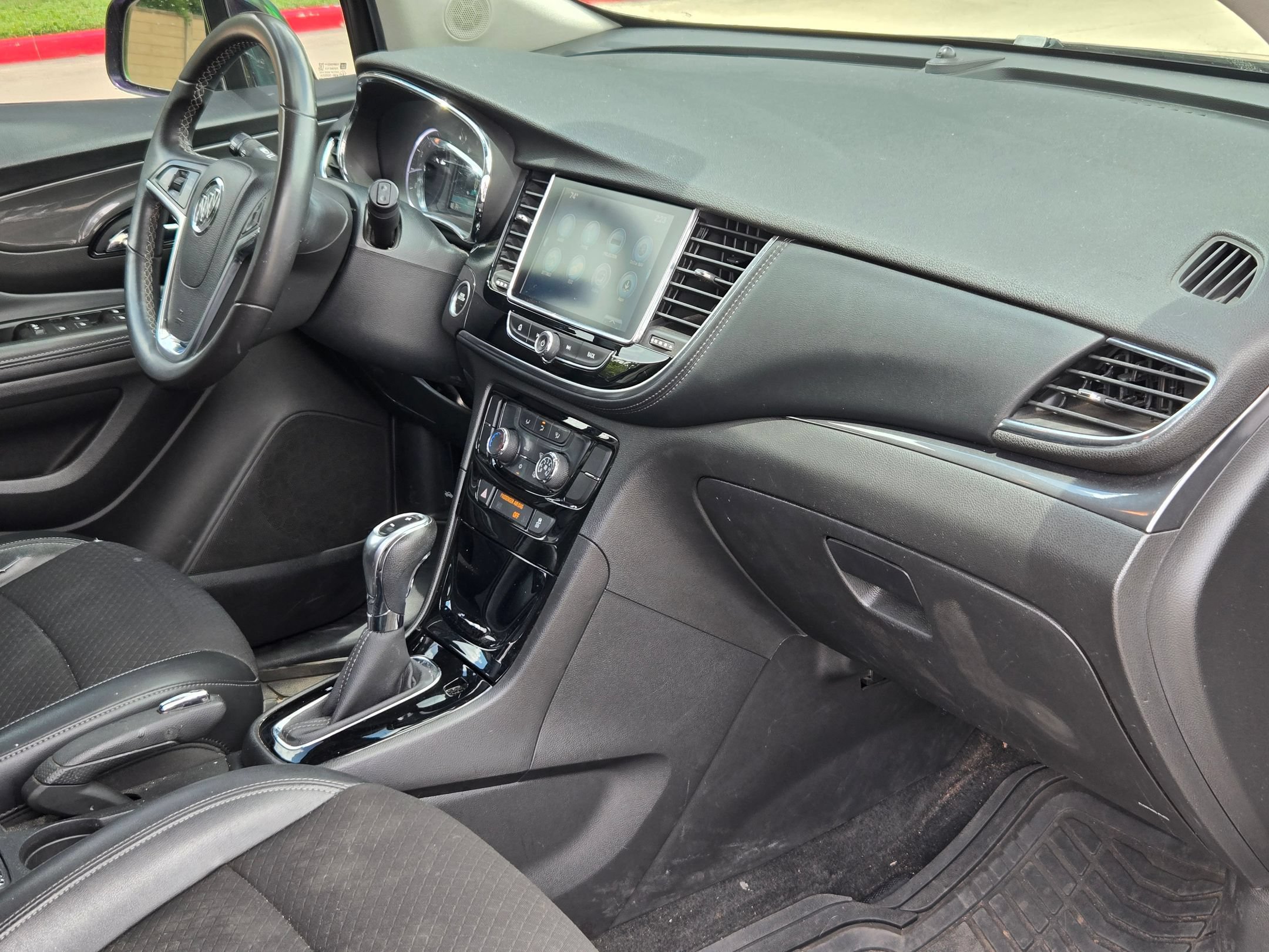 Used 2018 Buick Encore Preferred FWD image 26