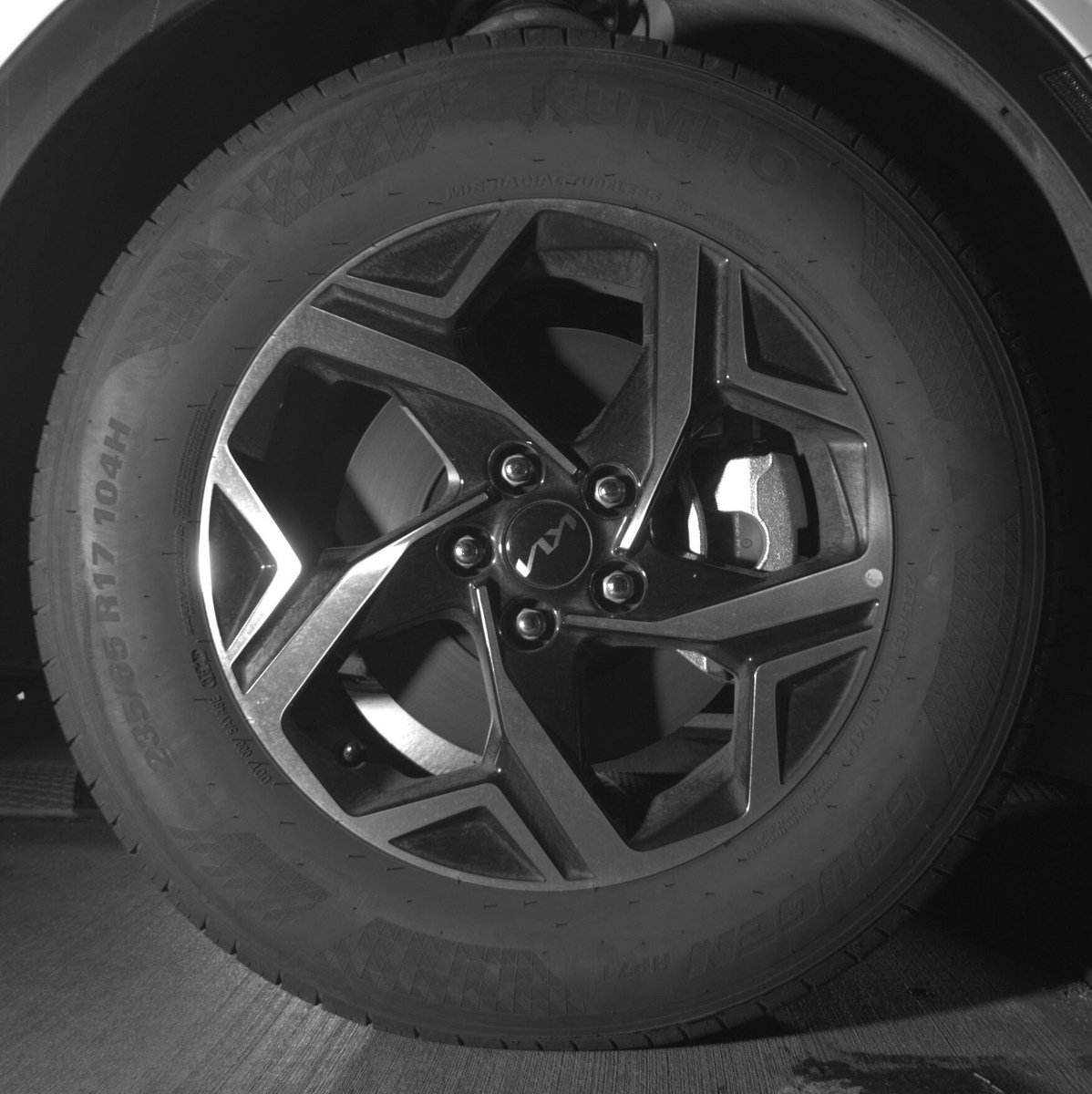 Used 2025 Kia Sportage LX image 10