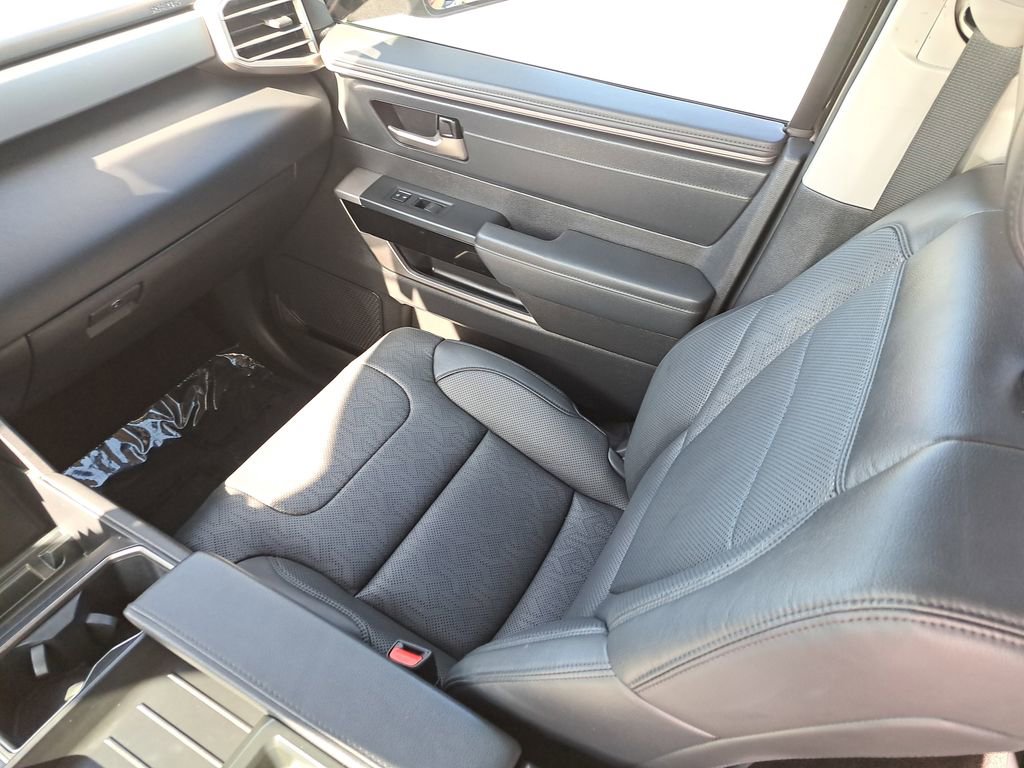 Used 2023 Toyota Tundra Limited image 12