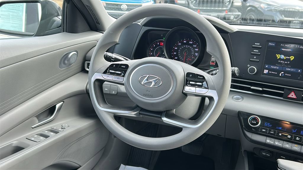 Used 2023 Hyundai Elantra SEL image 24