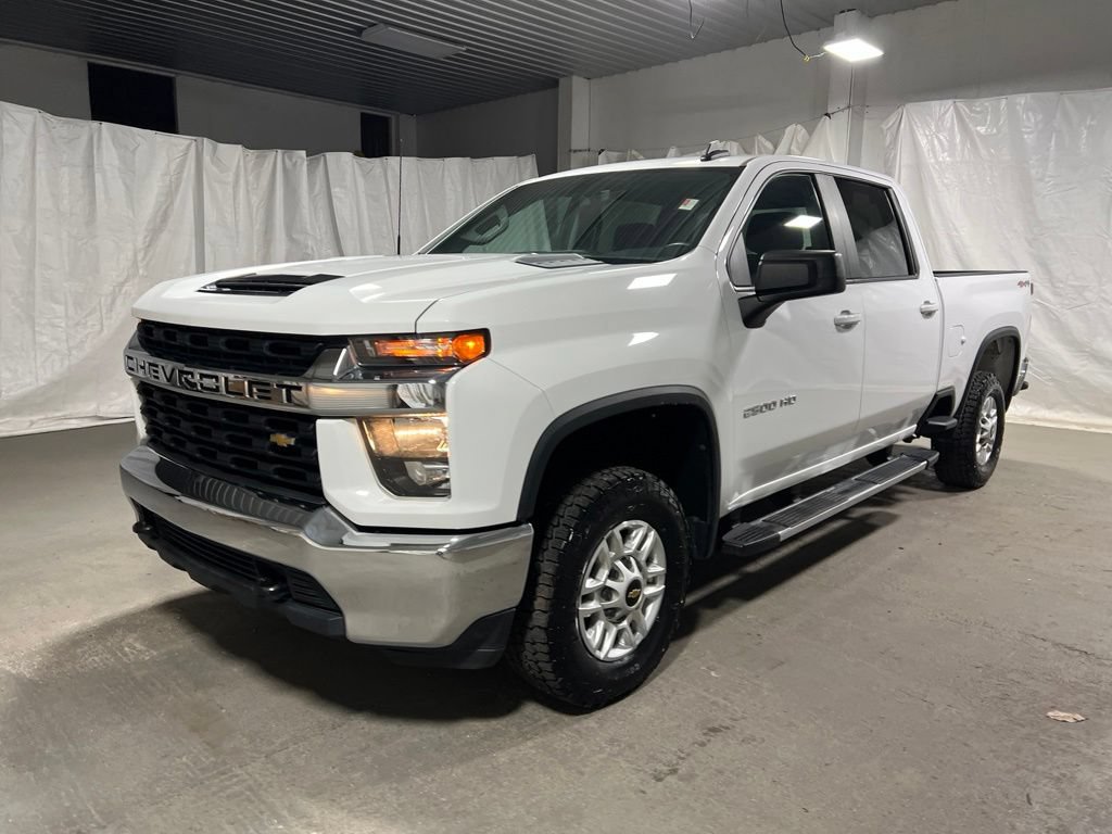 Used 2022 Chevrolet Silverado 2500 LT AWD/4WD image 3