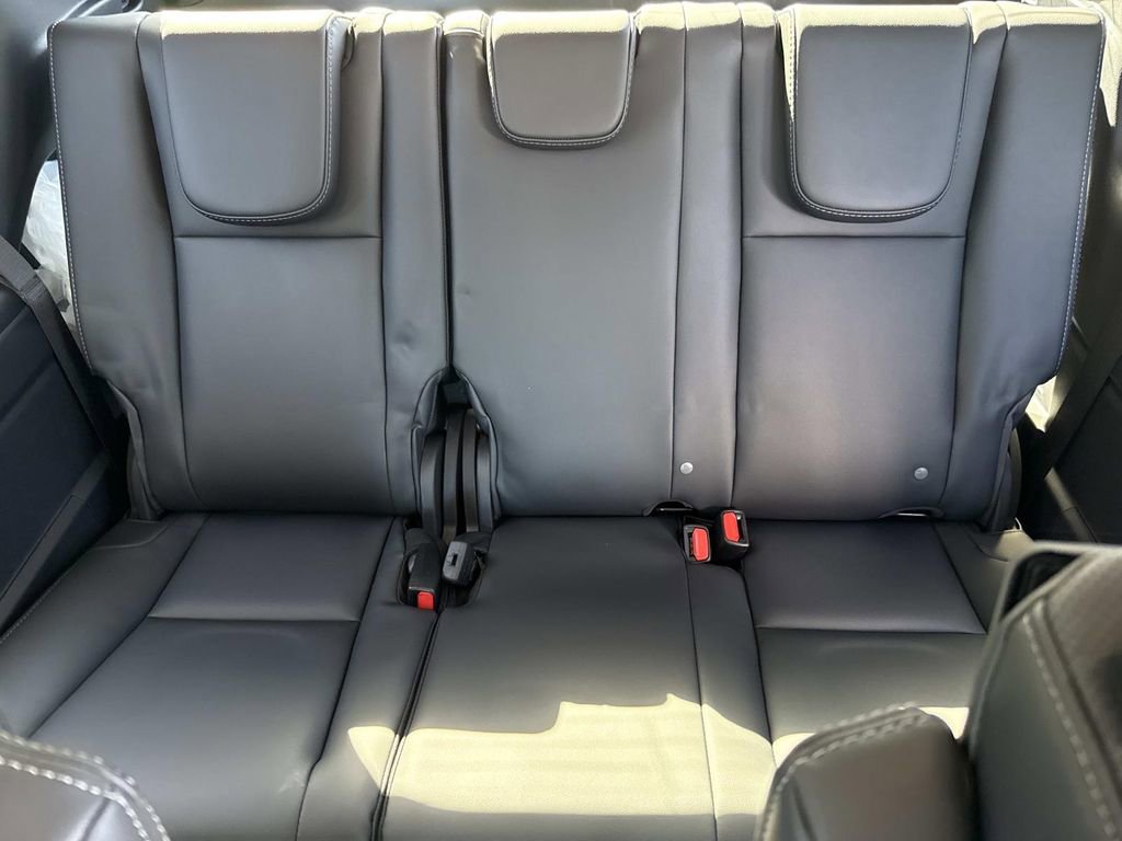 New 2026 Subaru Ascent Limited image 18