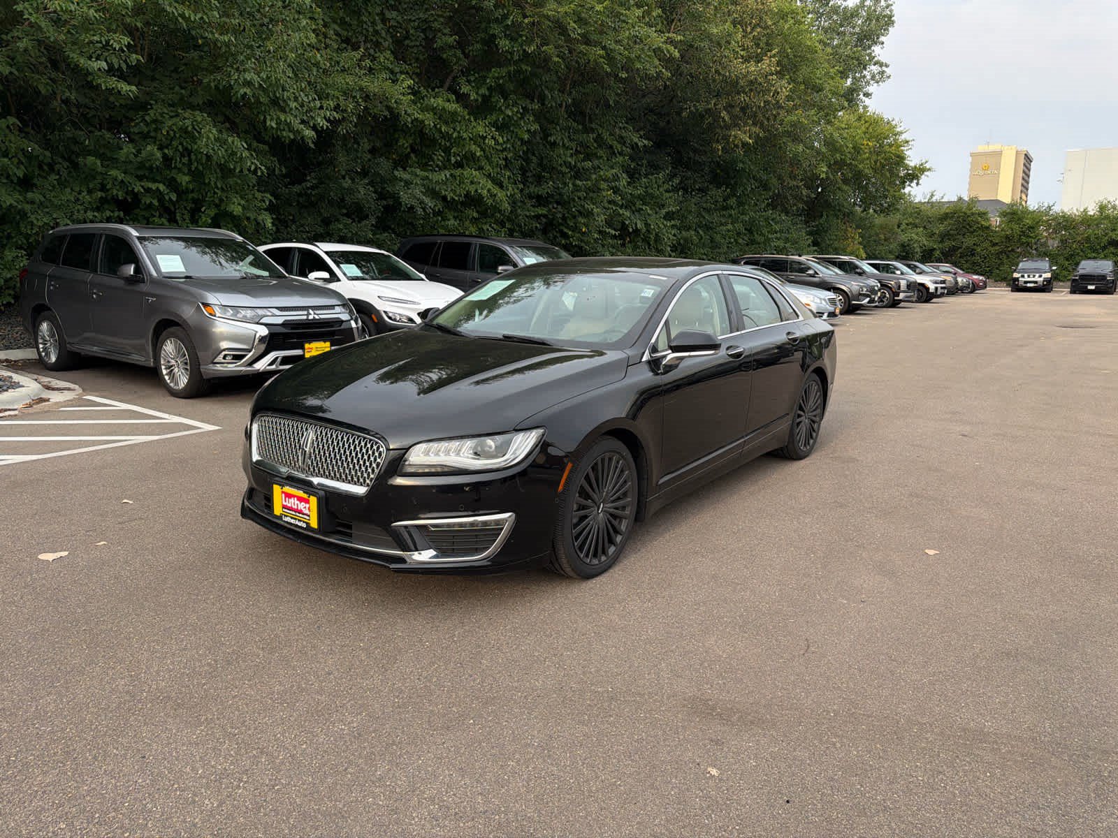 Used 2018 Lincoln MKZ Reserve w/ Technology Package FWD image 4