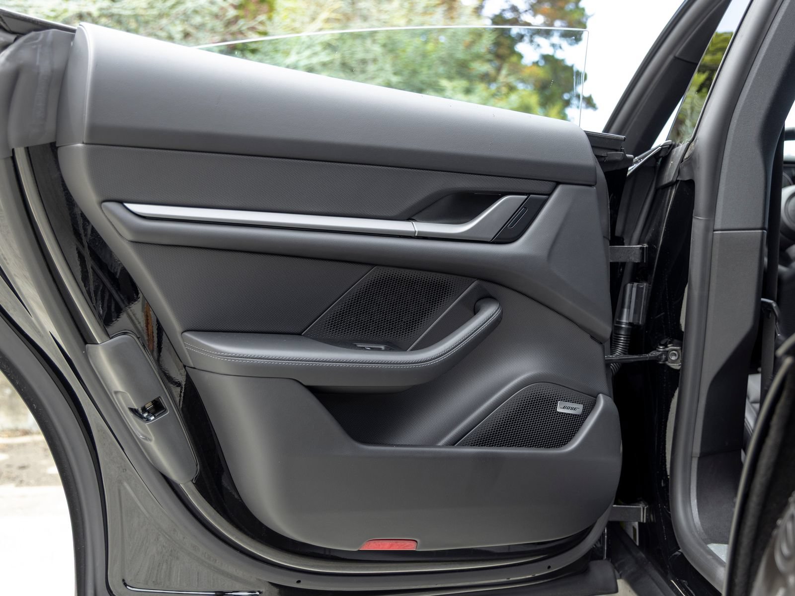 New 2026 Porsche Taycan AWD/4WD image 40