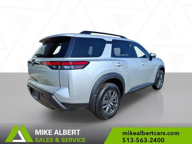 Used 2023 Nissan Pathfinder SV image 7