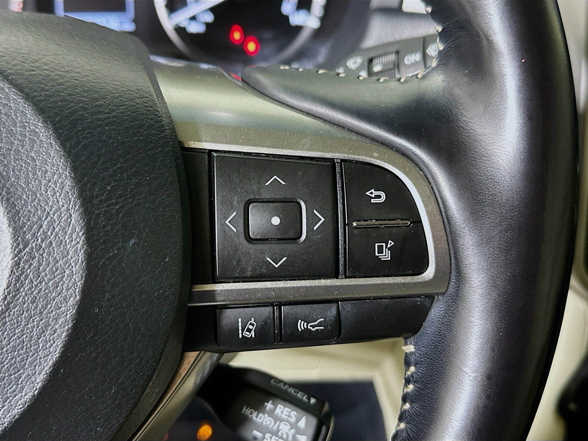 Used 2022 Lexus GX 460 Premium w/ Premium Package image 17