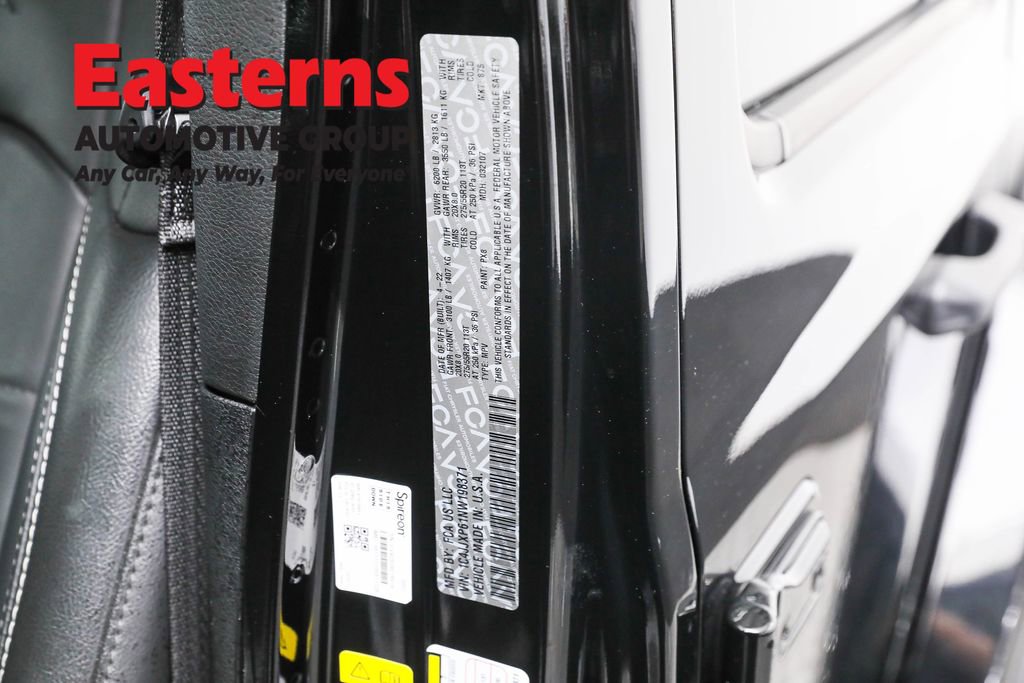 Used 2022 Jeep Wrangler Unlimited Sahara image 34