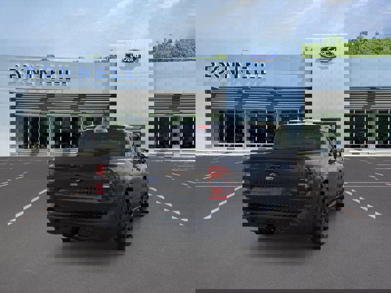 New 2026 Ford Maverick Lariat w/ Black Appearance Package image 8