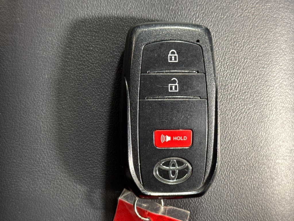 Used 2024 Toyota Prius Prime FWD image 40