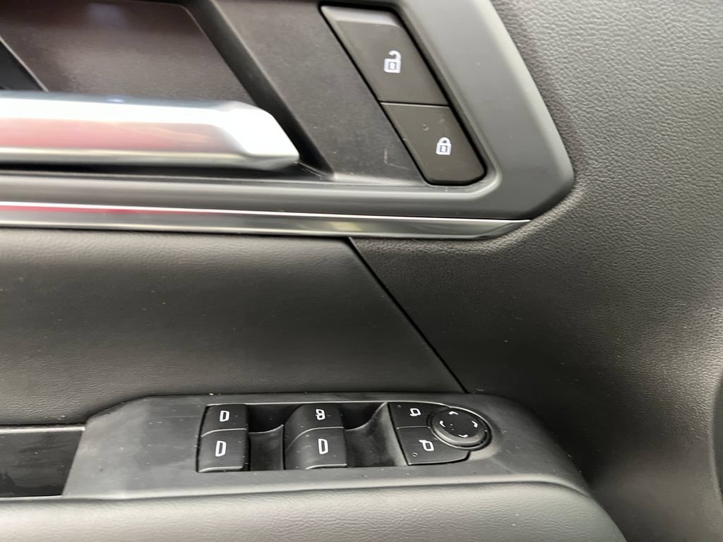 Used 2025 GMC Terrain Elevation FWD image 15