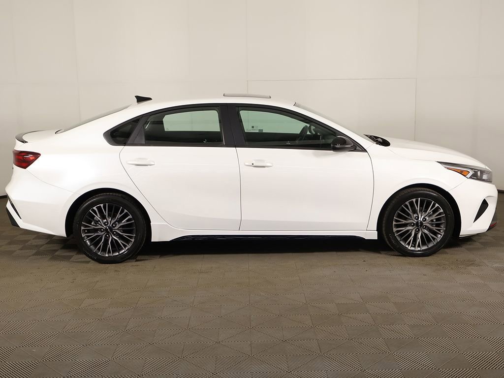 Used 2022 Kia Forte GT-Line w/ GT-Line Premium Package image 18