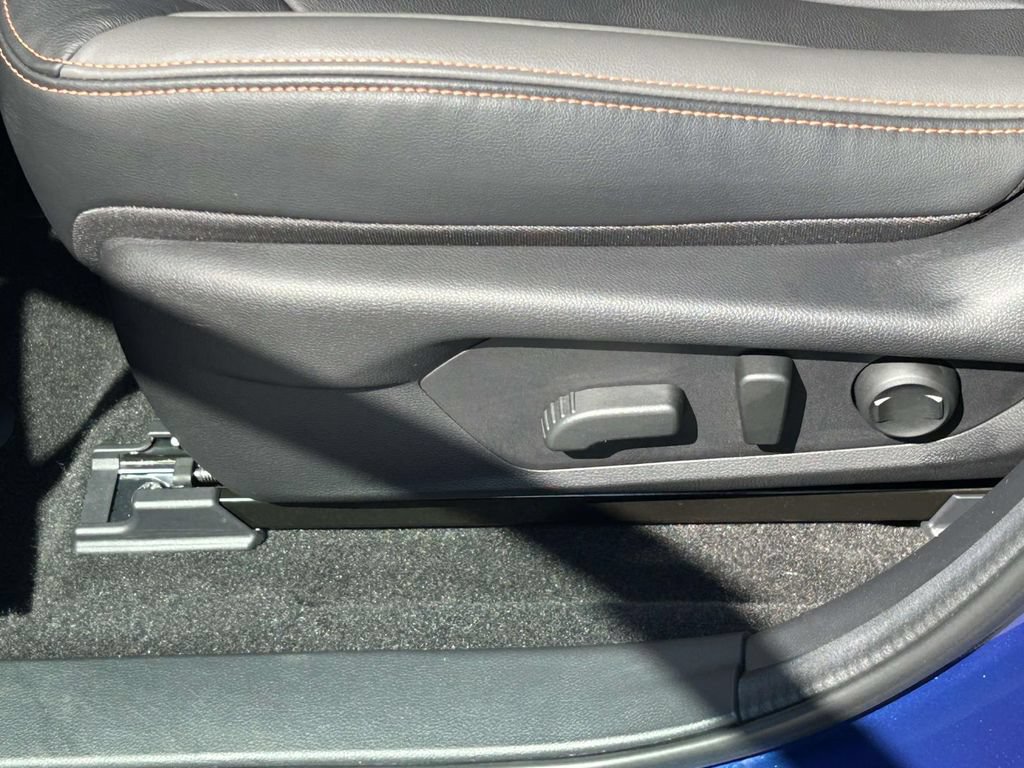 Certified 2026 Subaru Crosstrek 2.5i Limited w/ Crosstrek Mirror Package AWD/4WD image 17
